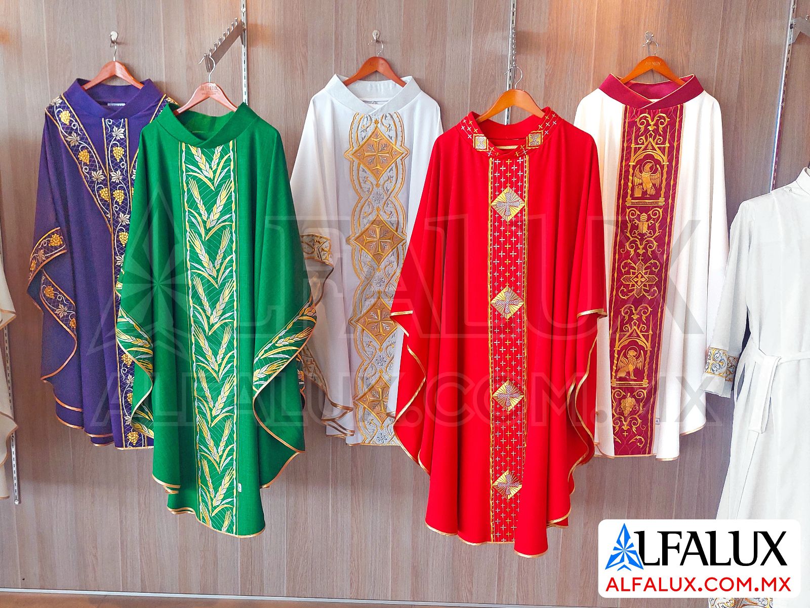 Alfalux PRENDAS Casulla Alba Dalmatica (11)